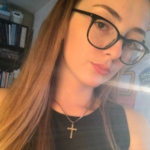 Meet your Posher, Jaymee